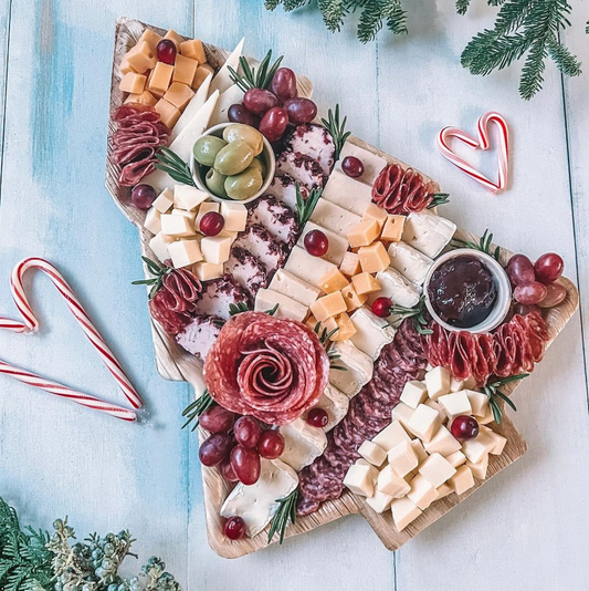 Green and Festive: The Perfect Palm Leaf Plates for Your Eco-Friendly Christmas Feast